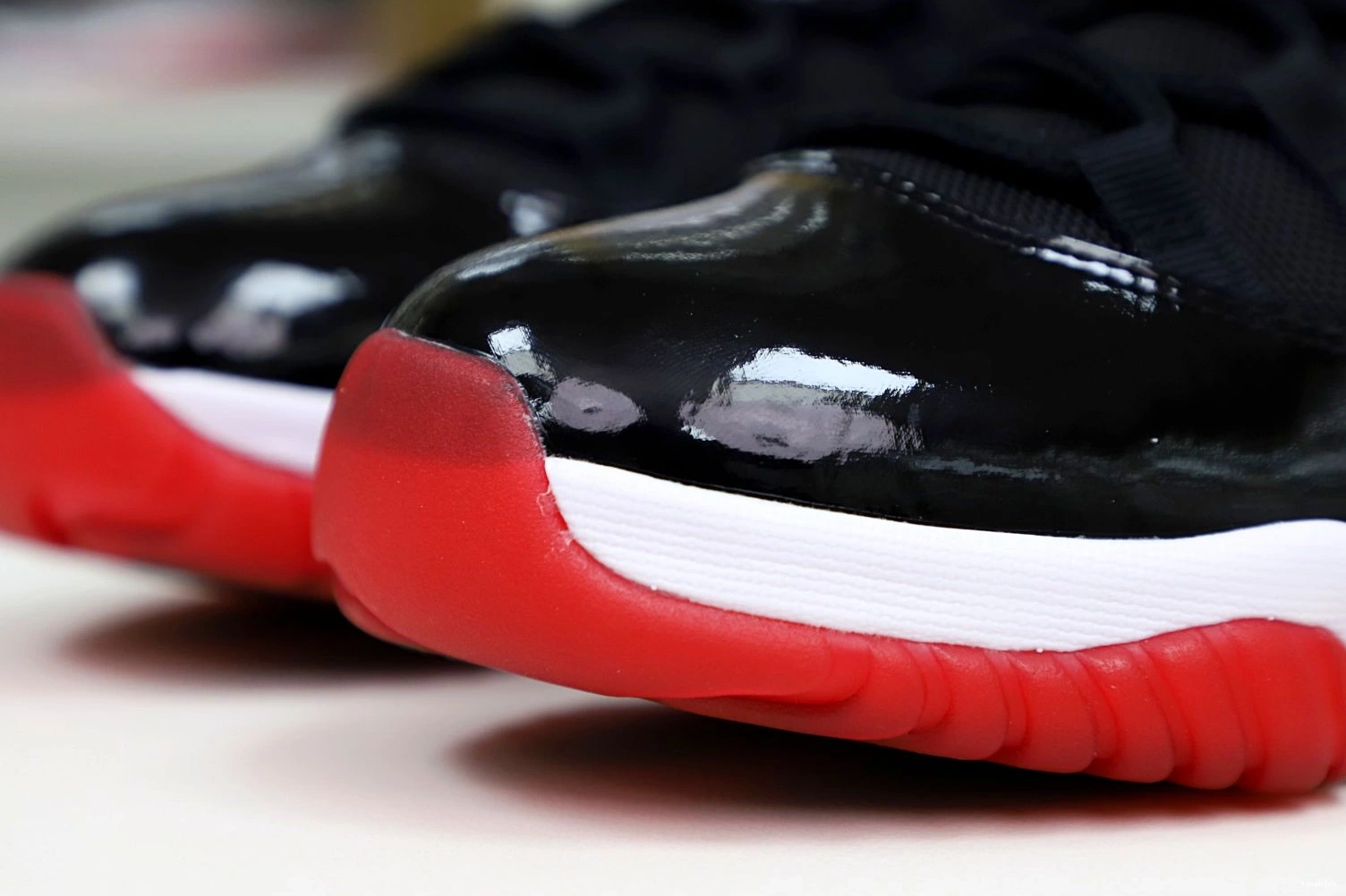 AIR 2019 RETRO JORDAN 'BRED' 11 1231